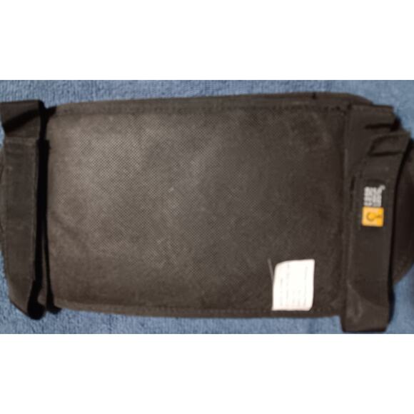 Case Logic Car Vehicle Visor CD Holder Opens up to Hold Even More 09/06 Up to 20 - Picture 2 of 7